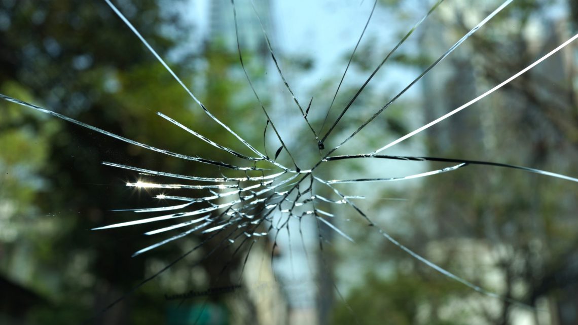 Un impact sur votre pare-brise, remplacez le avec zeparebrise