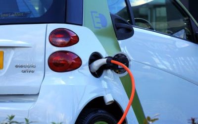 Un robot de charge : et si faire une longue route avec votre voiture électrique était une possibilité ?